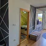 Golden Luxury Neom Apartman, Stup, Sarajevo
