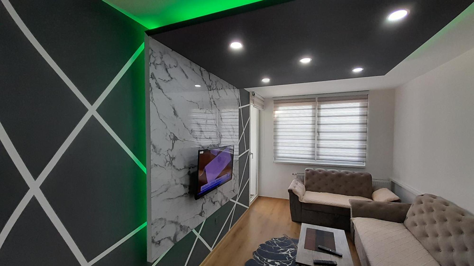 Golden Neom Apartman, Stup, Apartment