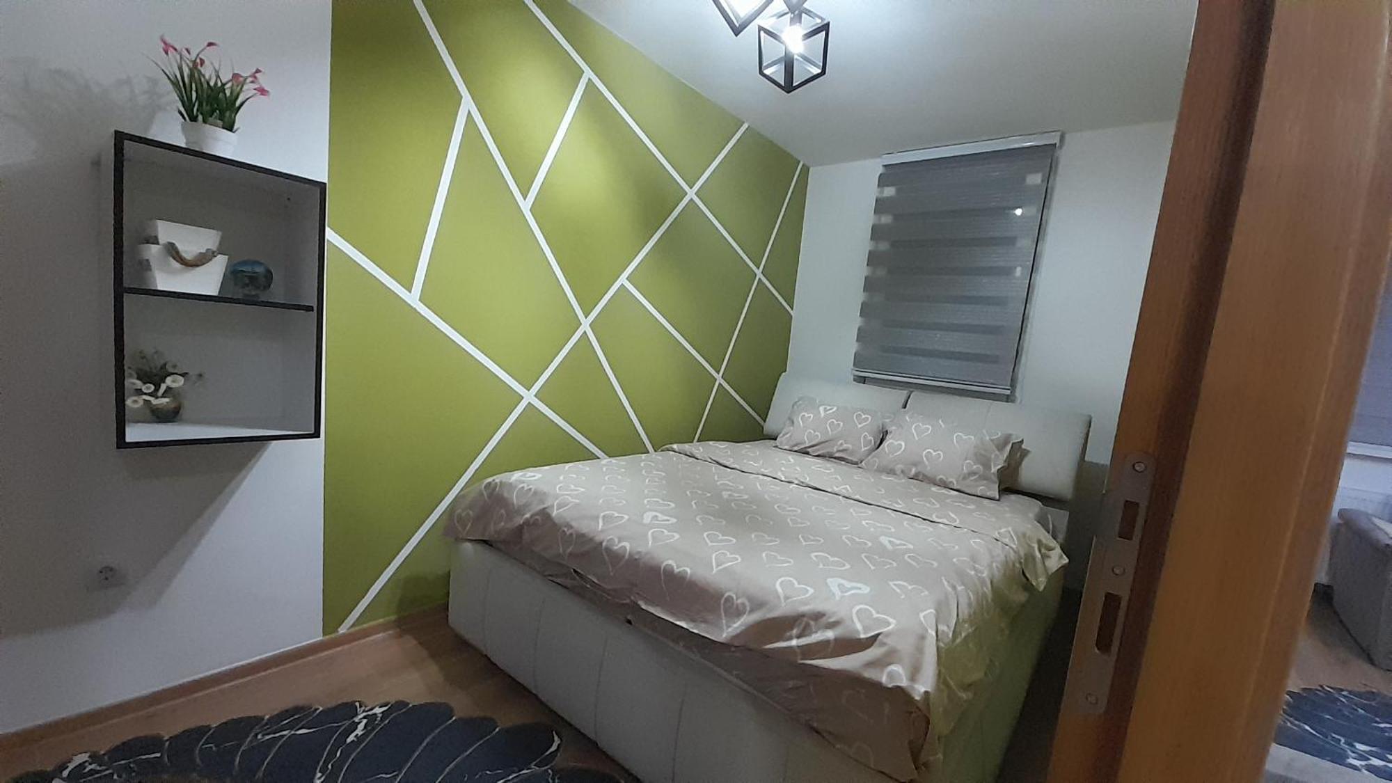 Apartment Golden Neom Apartman, Stup, *